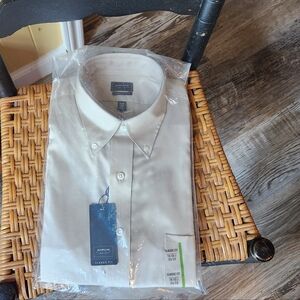 Arrow Men's Classic Fit Dress Shirt